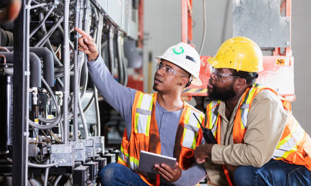 Best Circuit Breaker Repair  in Ennis, TX